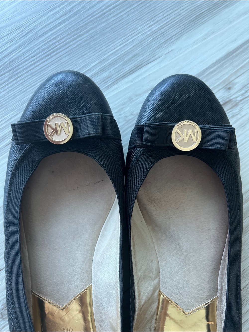 Michael Kors Black Logo Bow Ballet Flats - Picture 3 of 10